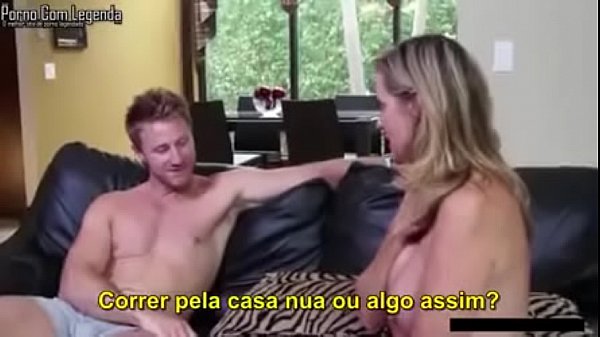 Filho transa com a mãe com tesão