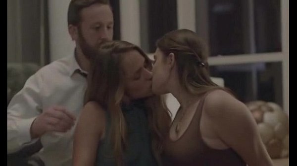 Lesbian oral